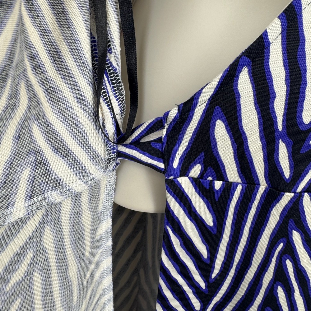 Diane von Furstenberg Julie Silk Wrap Dress Black Blue White Zebra Print Size 12 - Picture 10 of 16